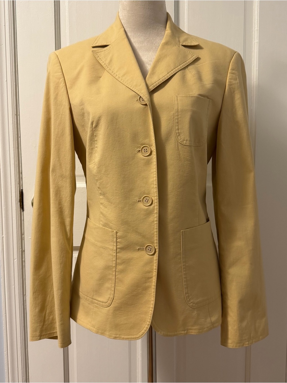 VTG Made In Italy Of Benetton Women’s Yellow Four Button Blazer, Size 42 US 6-8